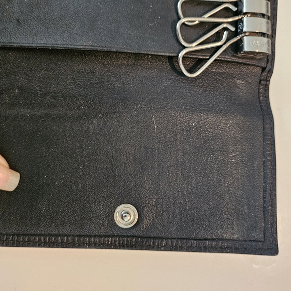 Excellent Condition Loewe 6 Ring Key Holder Black Leather - Picture 7 of 13
